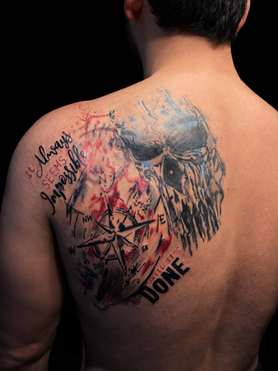 Geleneksel Old School Gül Dövme